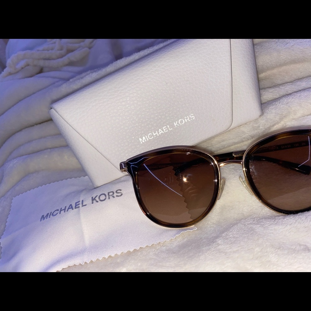 michael kors sun glasses